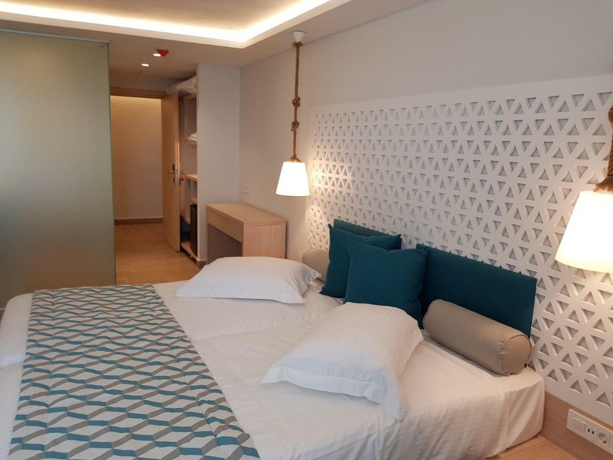 Junior Suite con Vista Piscina